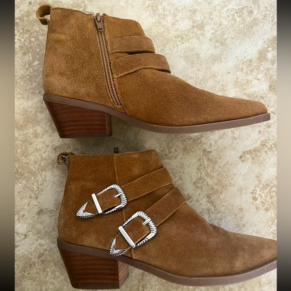 Steve Madden Shoes - Steve Madden Ankle Bootie